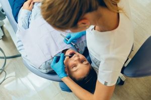 child at the dentist